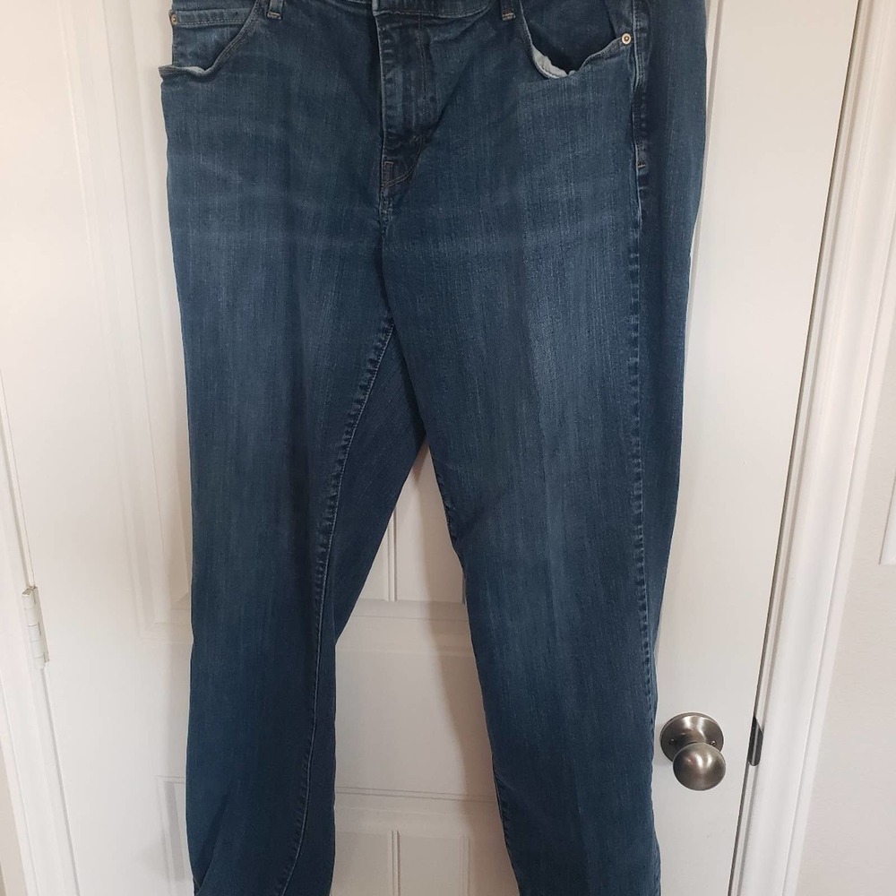 Levi's straight leg 505 size 33 blue jeans